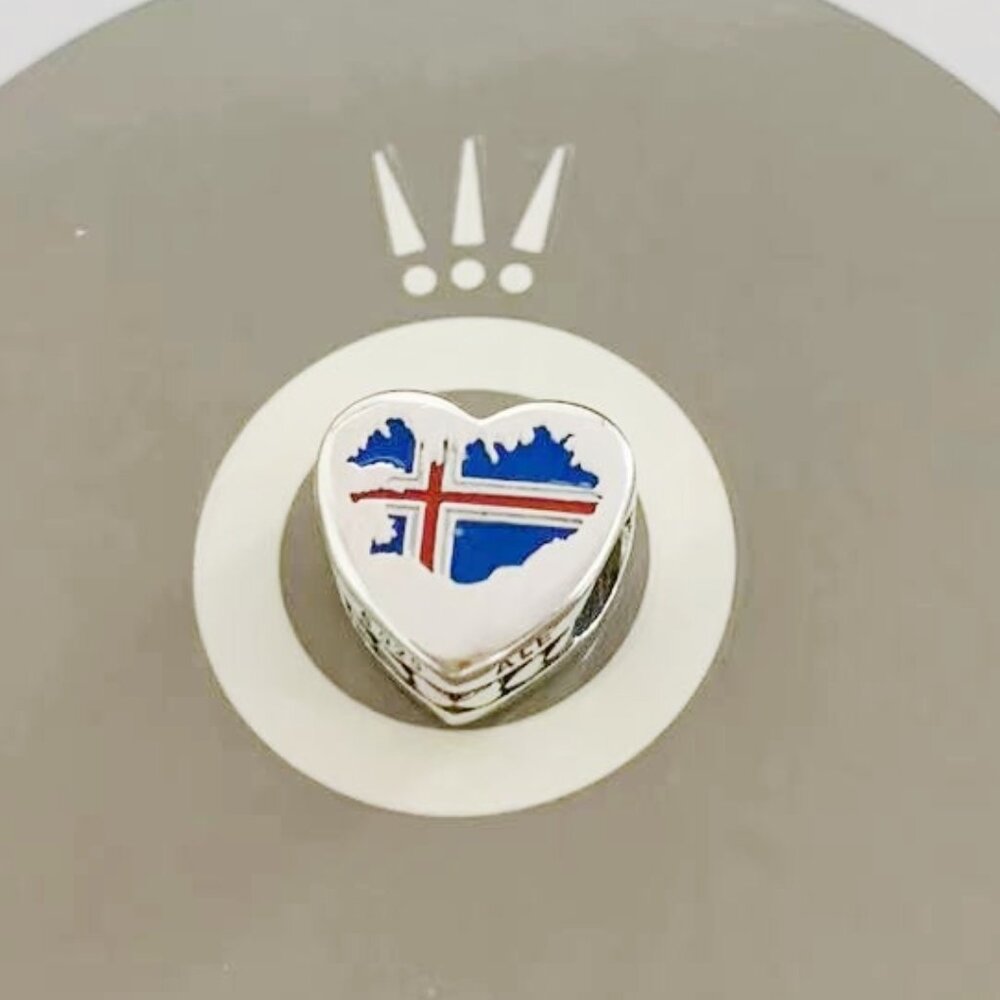 Pandora ICELAND Flag Heart Exclusive Charm